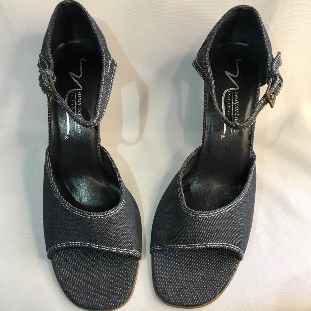 Denim open toe shoe